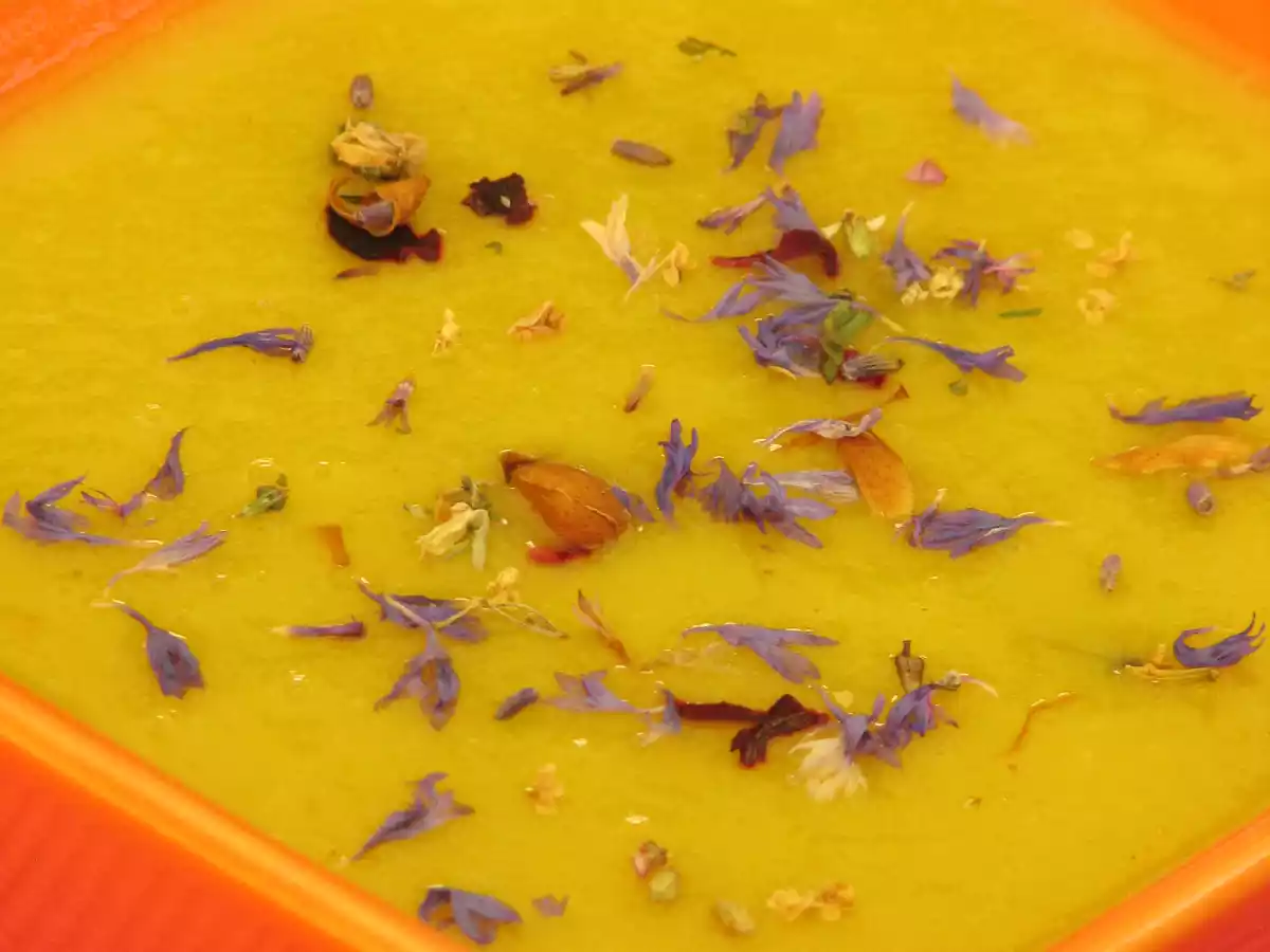 Soupe de courgettes, carottes, curry