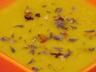 Soupe de courgettes, carottes, curry