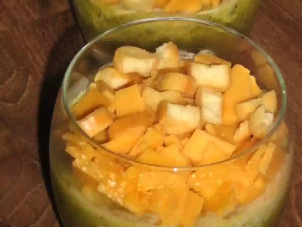 Soupe de courgettes froide aux perles du japon