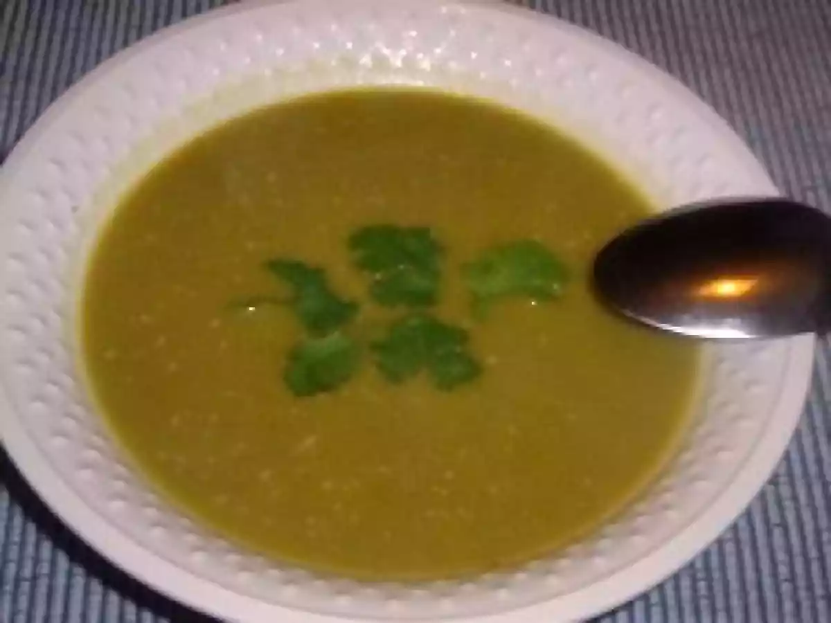 Soupe de petits pois pour maman pressée et qui essaye d'améliorer son alimentation