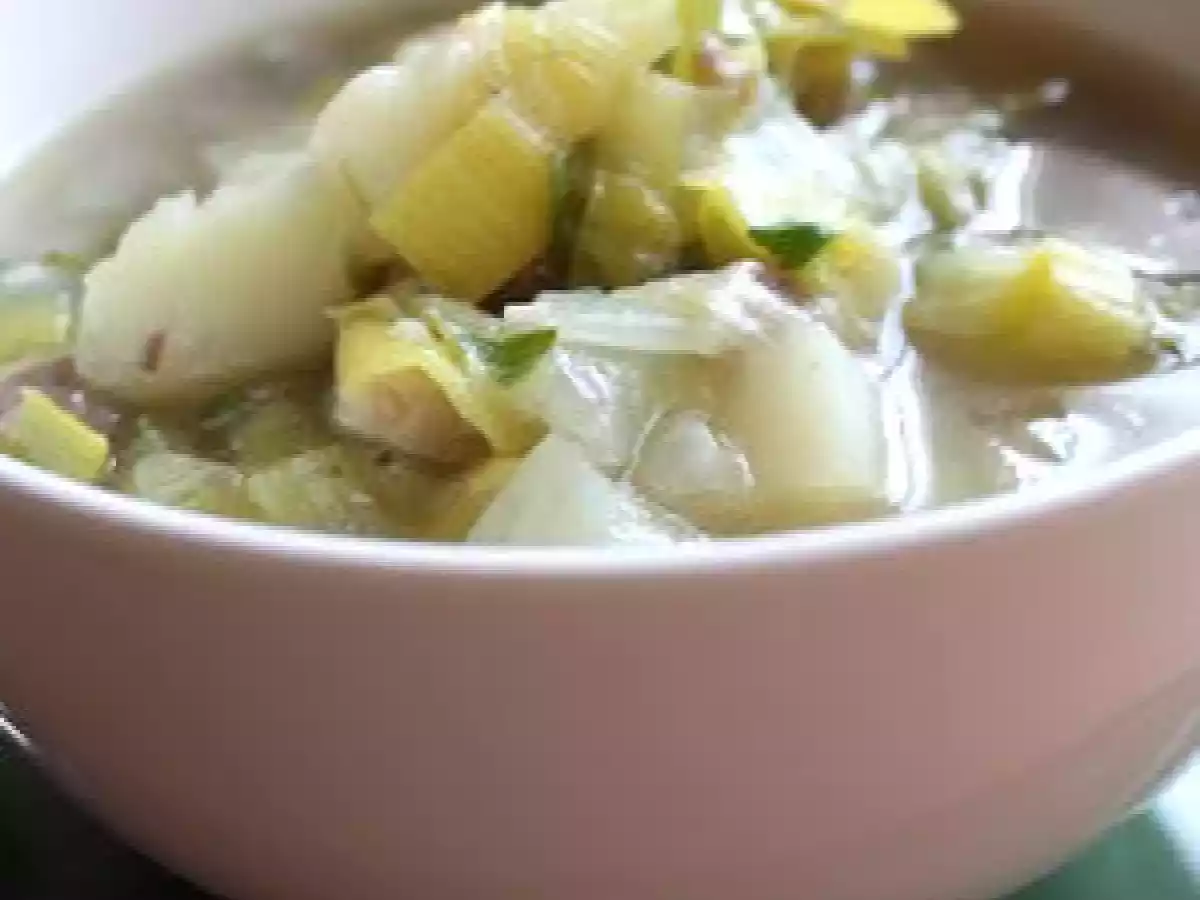 Soupe de poireaux, champignons et pommes de terre