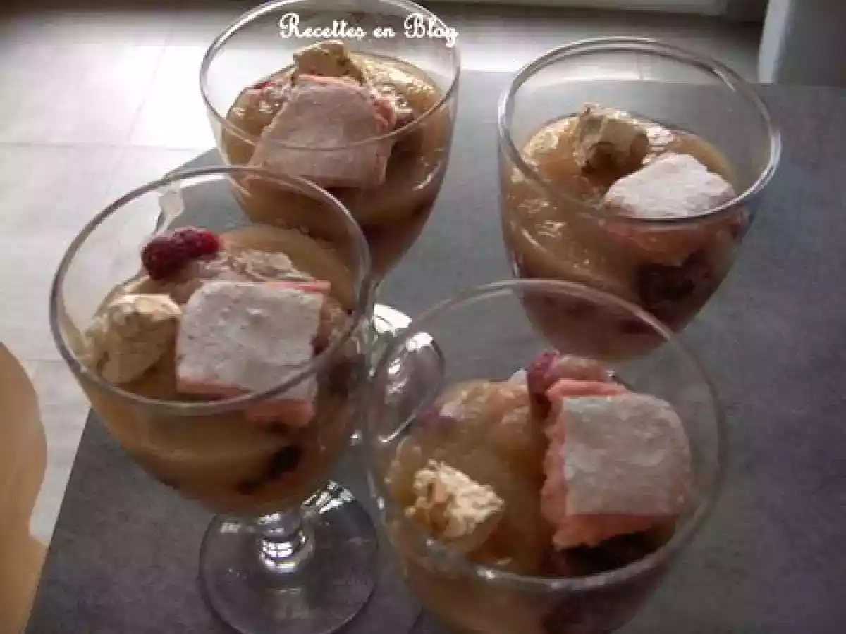 SOUPE DE POIRES AUX FRAMBOISES ET NOUGAT