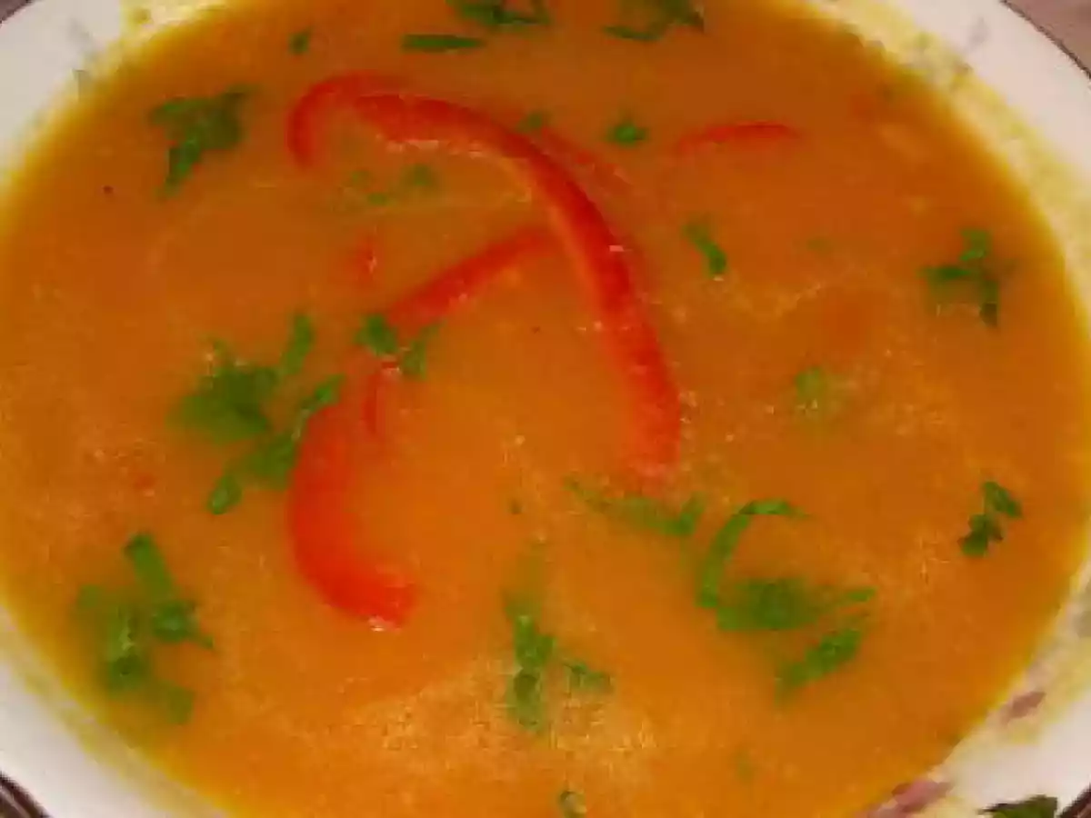 Soupe de potiron à l'émincé de poivron rouge