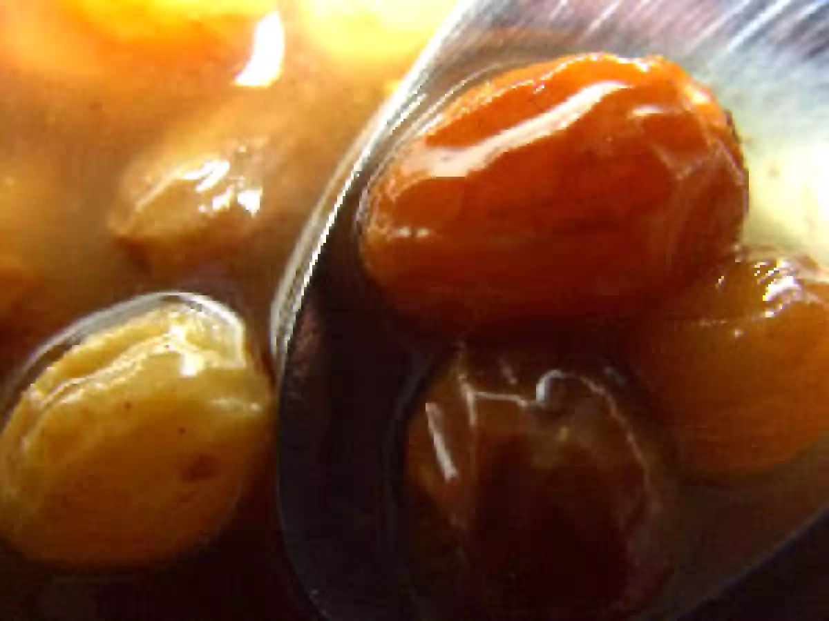 Soupe de raisins et abricots secs