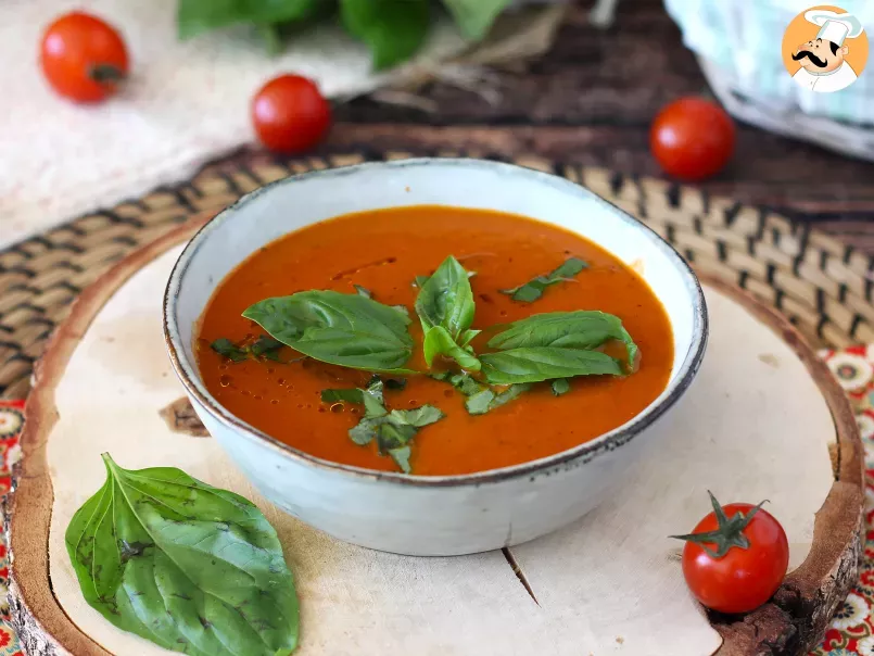 Soupe de tomates et basilic, photo 1