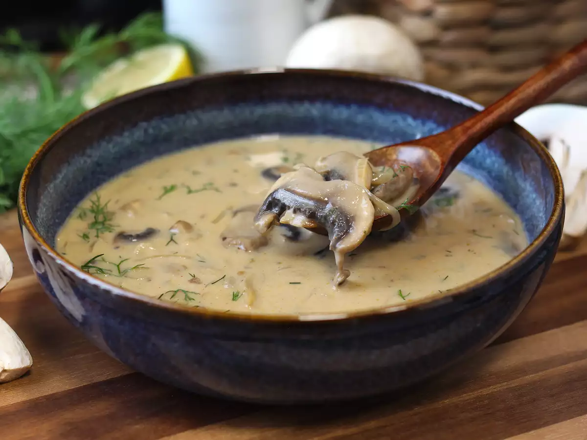Soupe hongroise aux champignons : la recette facile et crémeuse - photo 2