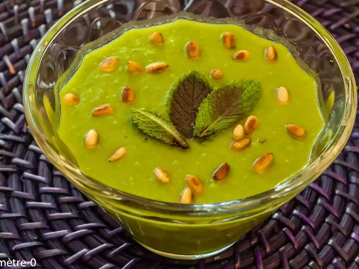 Soupe printanière aux petits pois