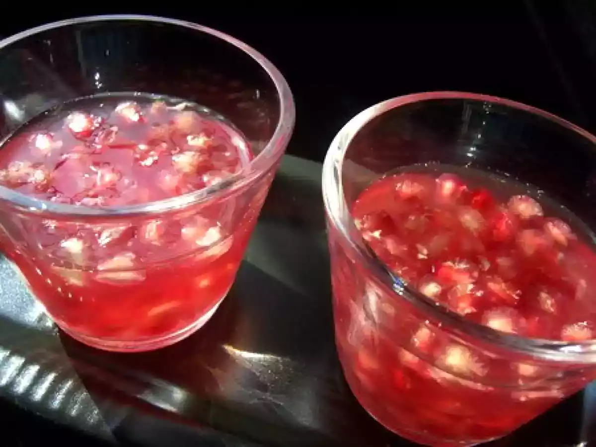 **Soupe Rafraîchissante De Grenade Au Muscador**