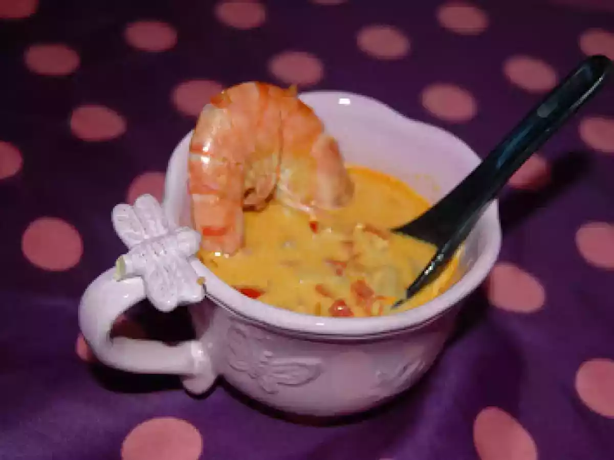 Soupe thaï aux crevettes et lait de coco