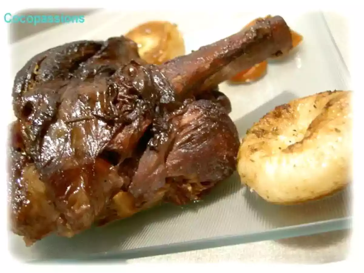 Souris d'agneau au miel sauce au vin et ses navets confits
