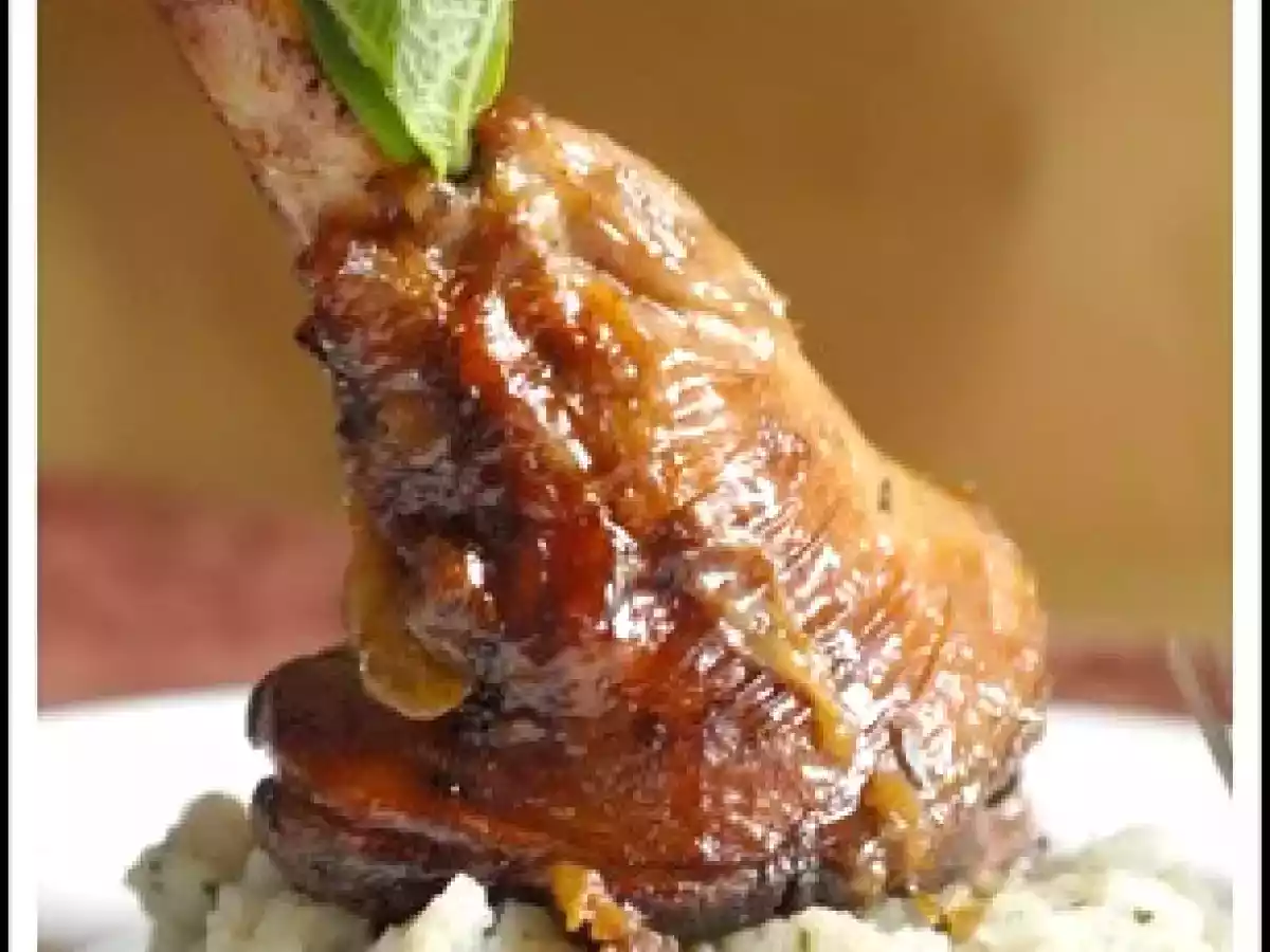 Souris d?agneau confite, écrasée de topinambours à la menthe fraîche