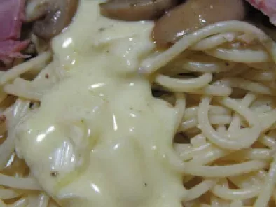 Spaghetti à la crème de camembert