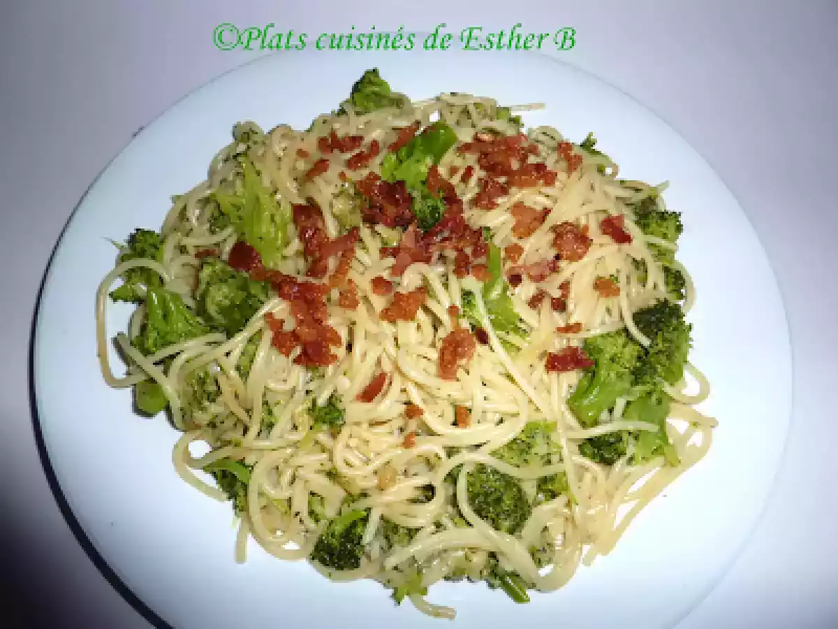 Spaghetti au brocoli, au bacon et au fromage