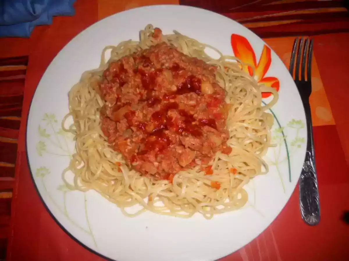 Spaghetti sauce au thon et champignons