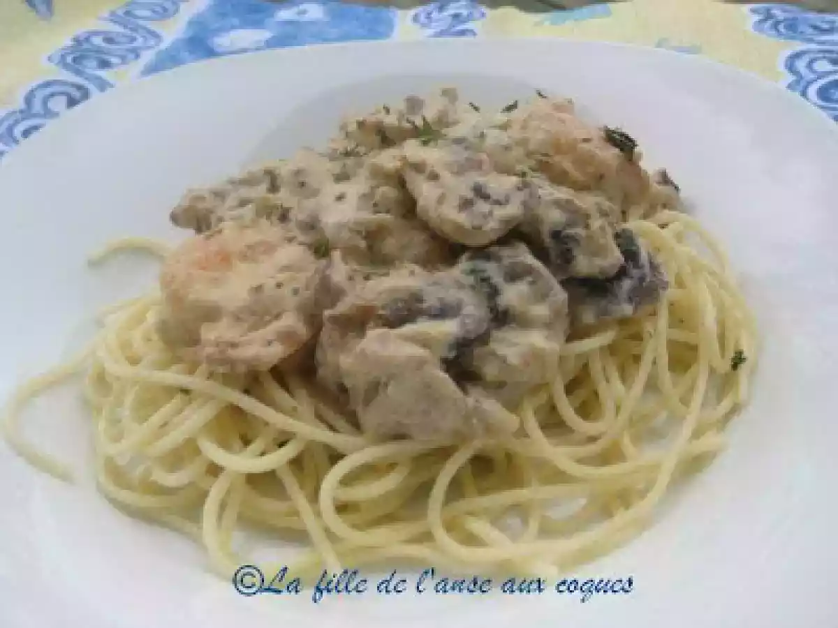 SPAGHETTI SAUCE CRÉMEUSE À LA VODKA, AUX CHAMPIGNONS ET AU FROMAGE - photo 3