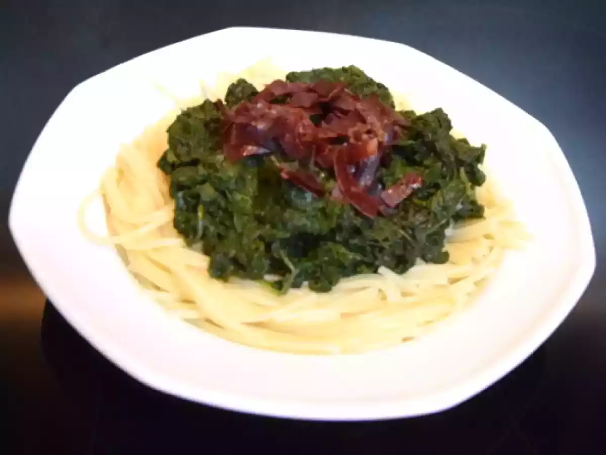 Spaghettis aux épinards et aux lardons des Grisons (IG bas)