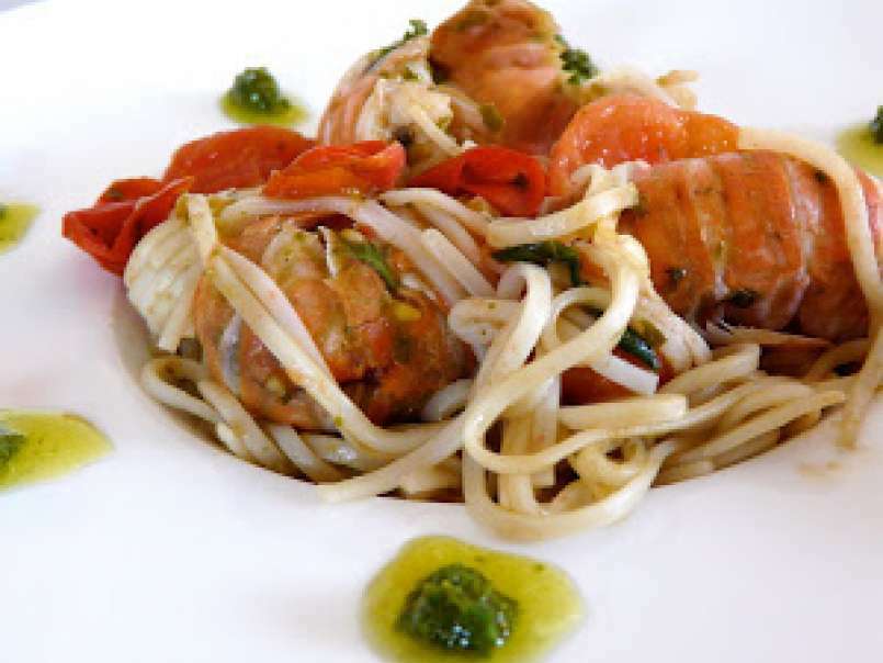 Spaghettis aux langoustines, tomates cerise et pesto, photo 1