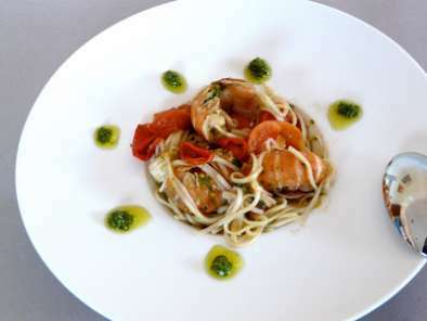 Spaghettis aux langoustines, tomates cerise et pesto, photo 2
