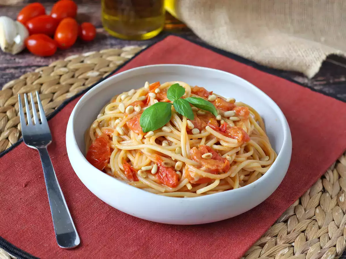 Spaghettis aux tomates cerises et aux pignons de pin - photo 6