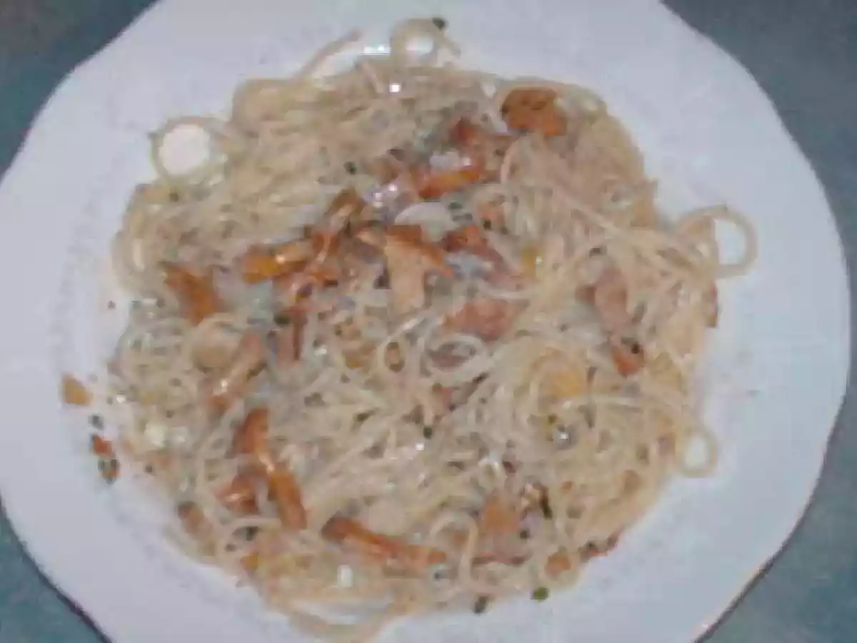 Spaguettis aux chanterelles