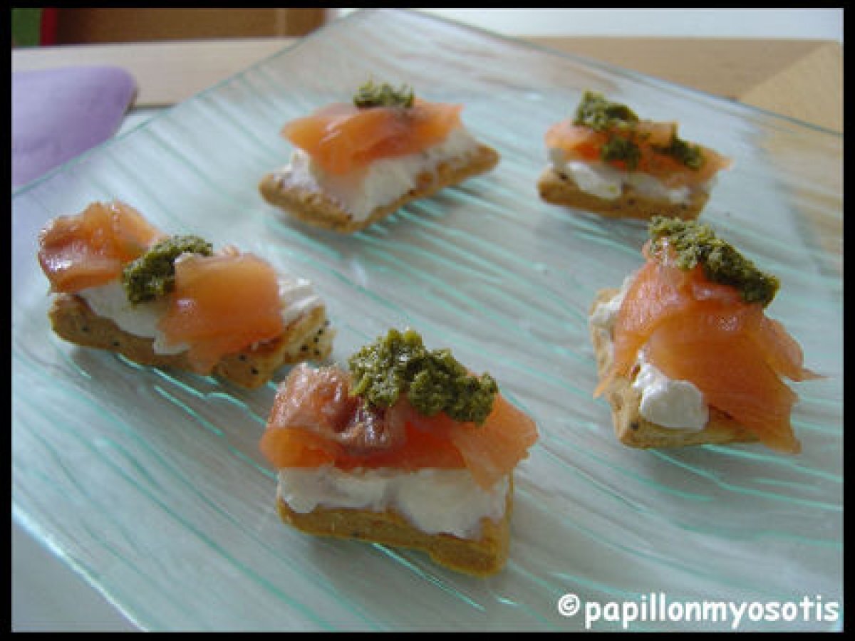 Recette apéro : croquants au saumon fumé