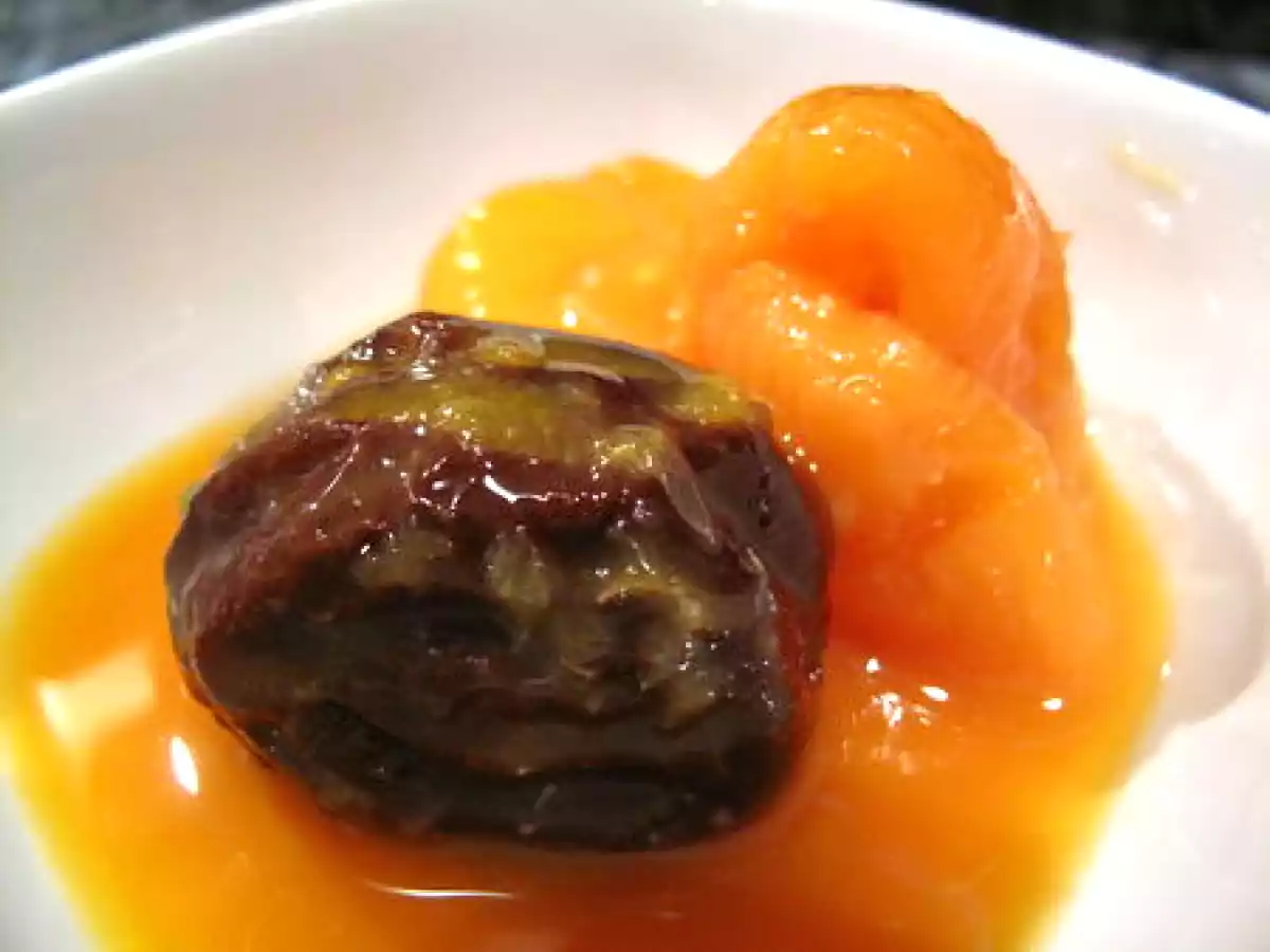 Spécial ventre plat : pruneaux et abricots séchés au vieux rhum et aux épices