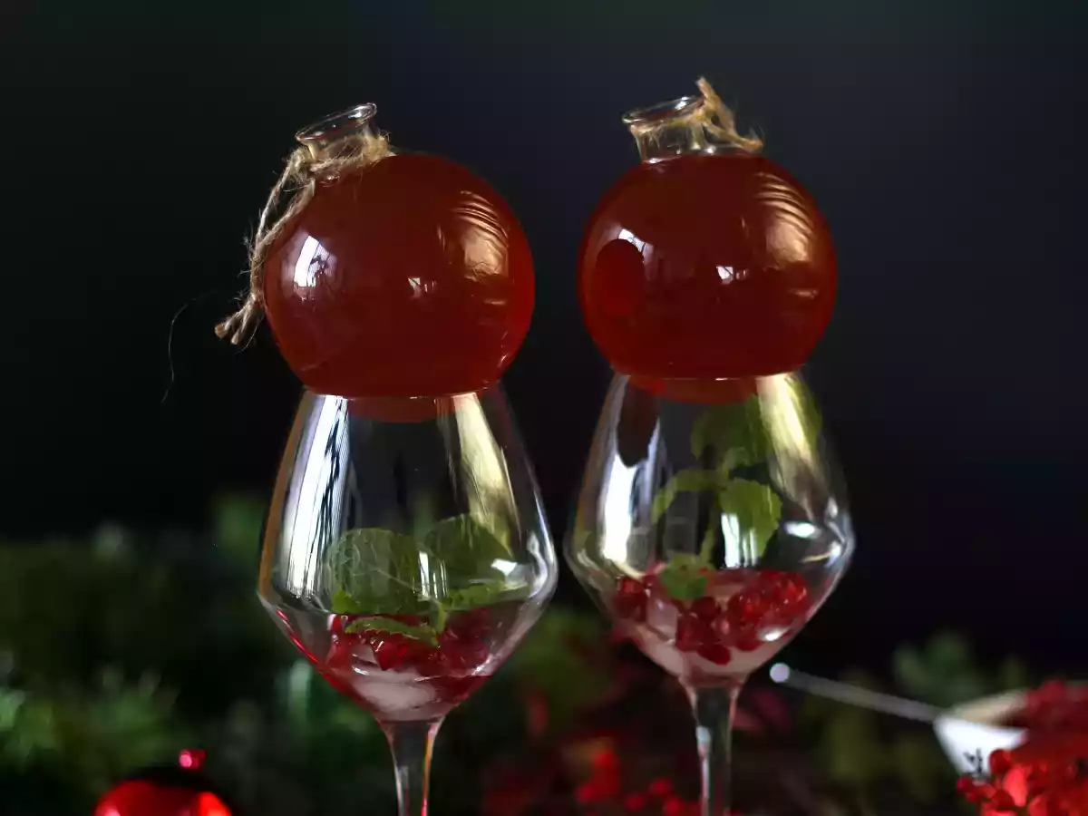 Spritz à la grenade, le cocktail dans une boule de Noël ! - photo 4