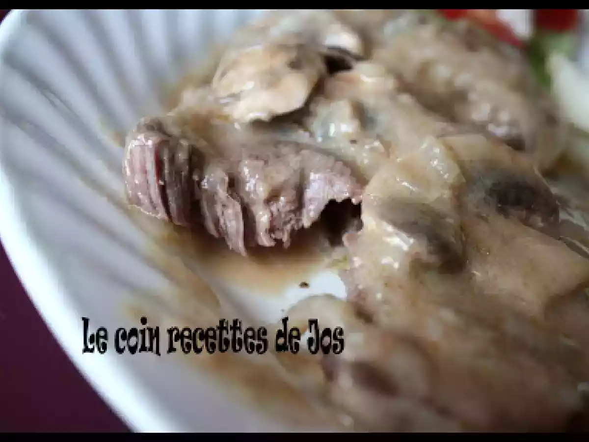 STEAK À LA CRÈME SURE