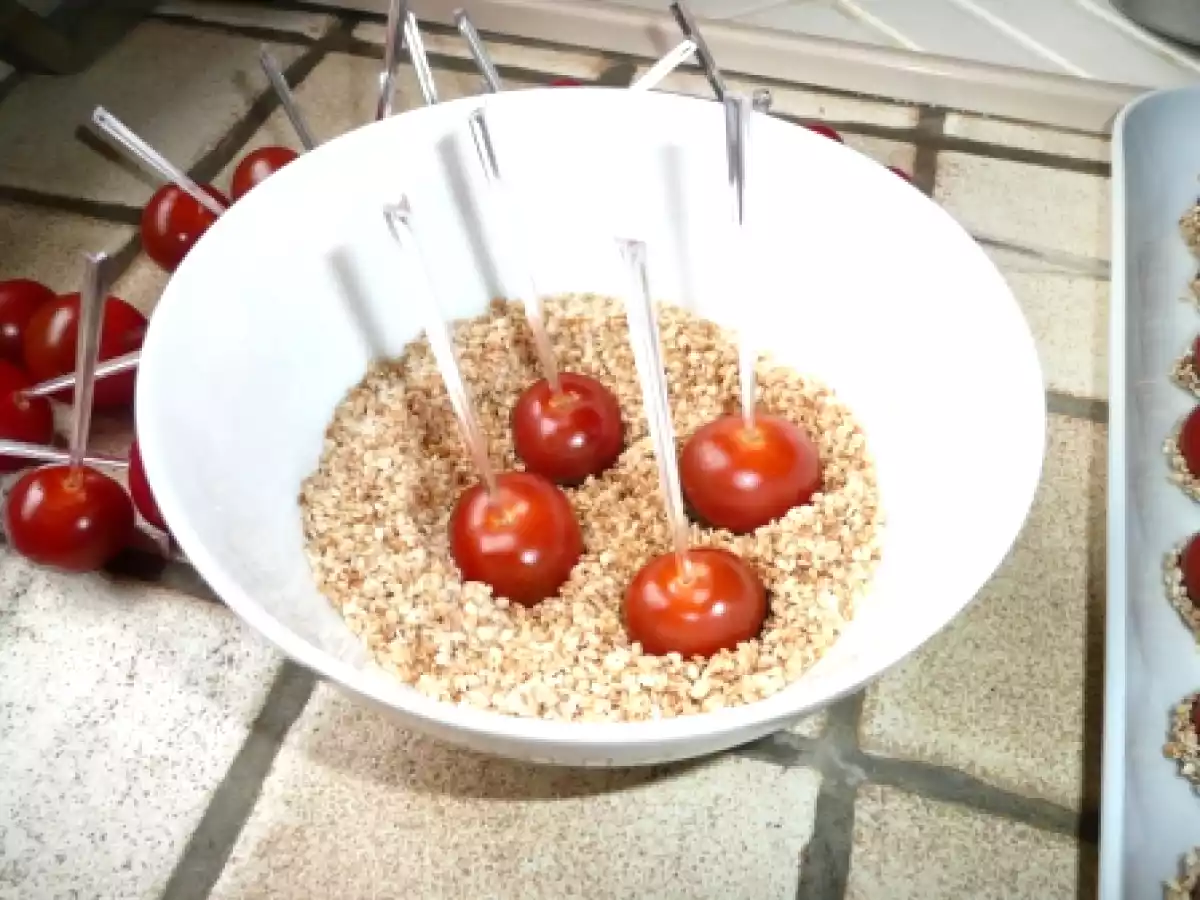 Sucettes de tomates d'amour