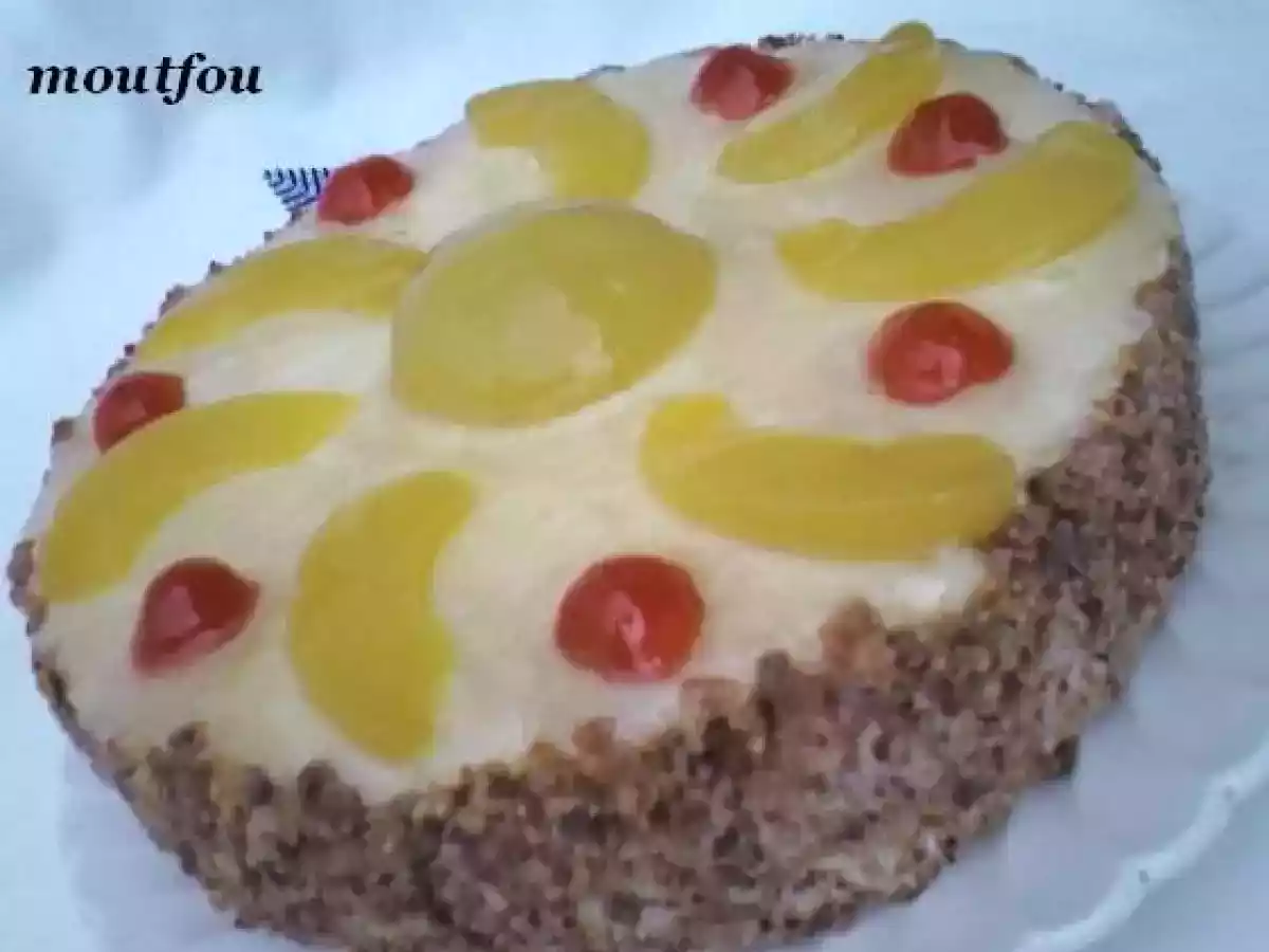 Superbe gâteau aux pêches, nougatine maison