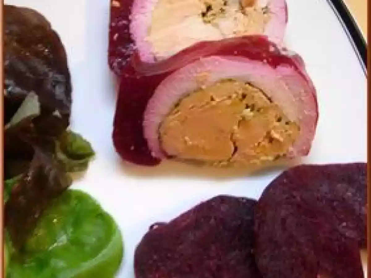 Suprême de poulet au foie gras et sa gelée de betterave - photo 2