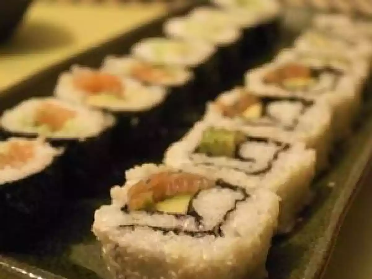 Sushi party : maki, california roll & salade mangue & soja