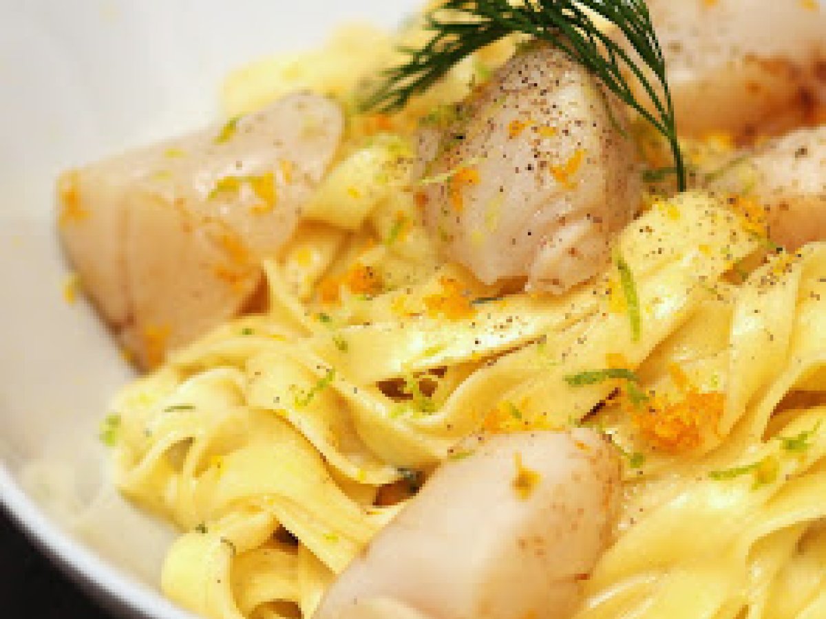Recette : tagliatelles st-jacques flambées, sauce agrumes
