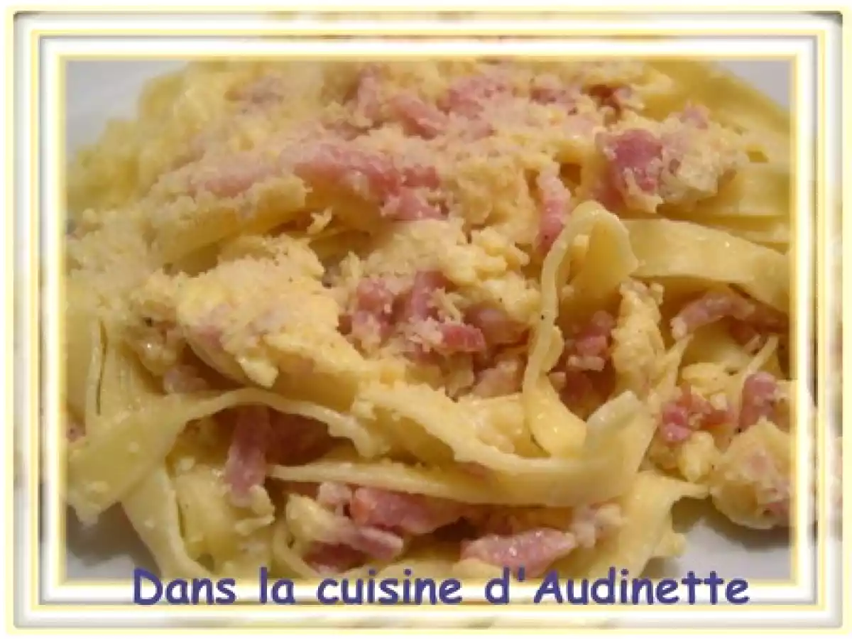 Tagliatelles aux oeufs brouillés et aux lardons