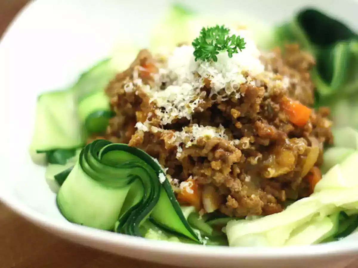 Tagliatelles de courgettes à la sauce bolognaise - photo 2