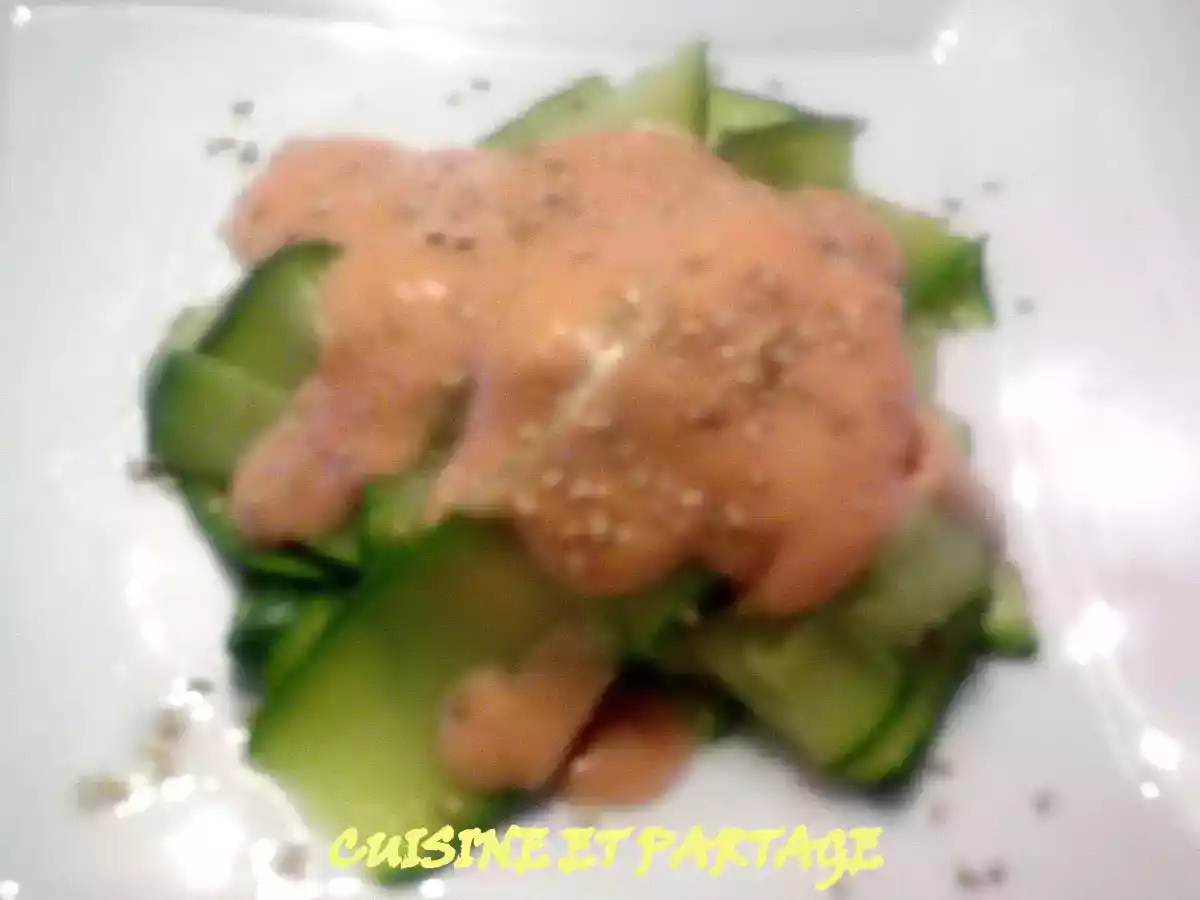 Tagliatelles de courgettes /sauce parmesan tomate