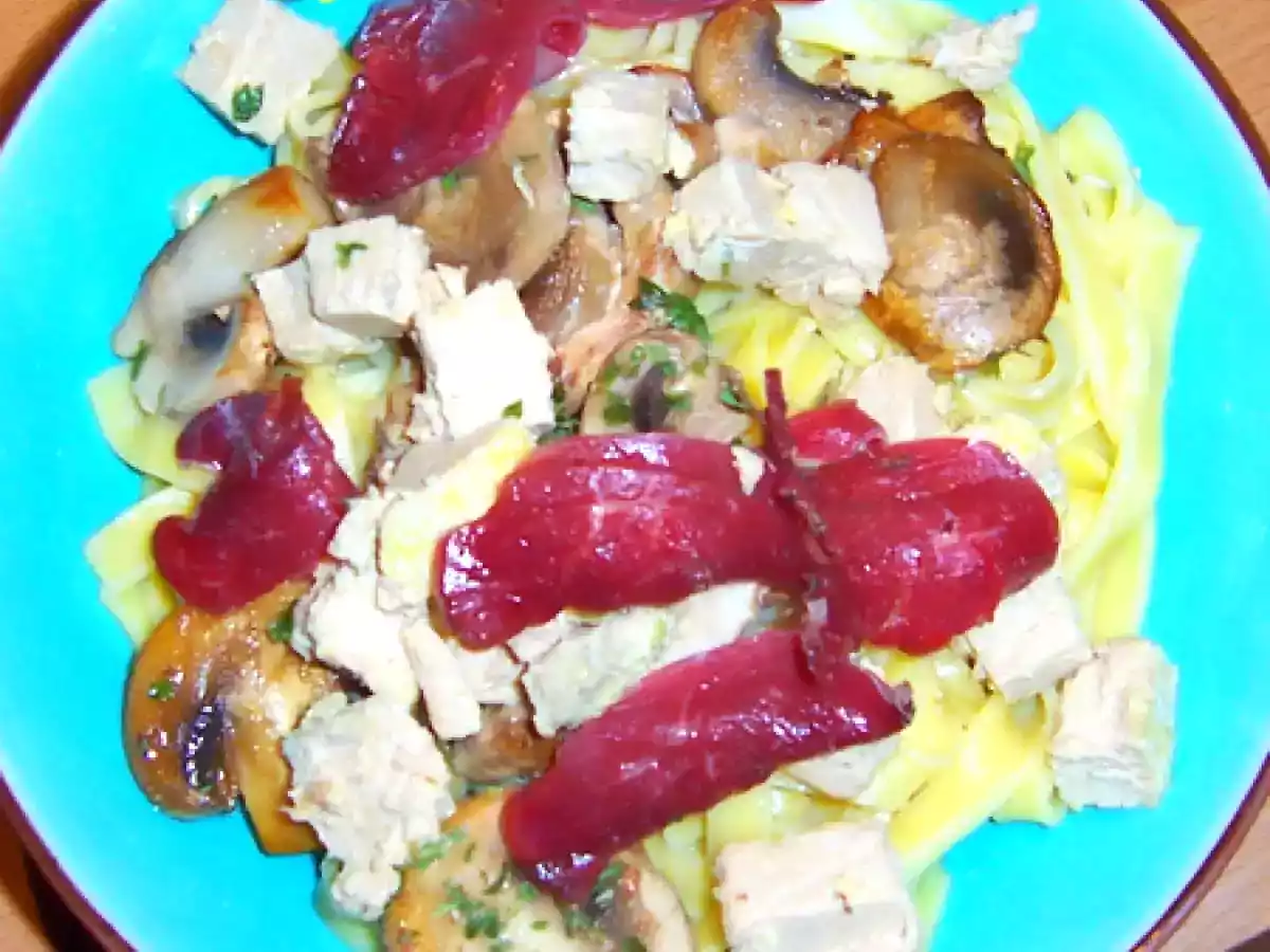 Tagliatelles du Sud-Ouest : foie gras, champignons et magret séché