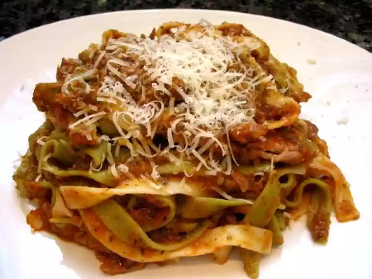 Tagliatelles sauce ragù au canard de Giada de Laurentiis - photo 2