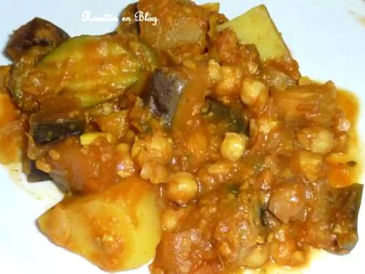 TAJINE A L'AUBERGINE ET AUX POIS CHICHES