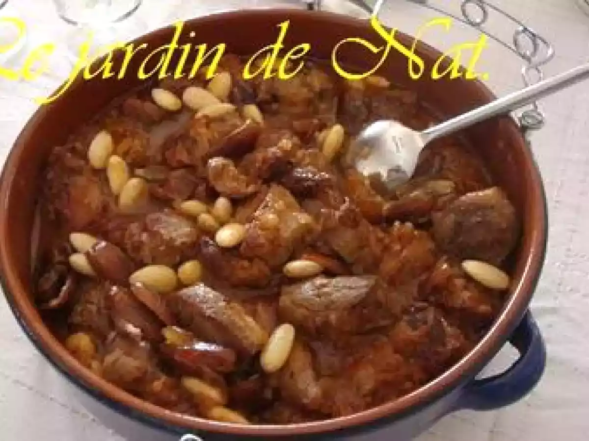 Tajine d'agneau aux dattes et amandes - photo 2