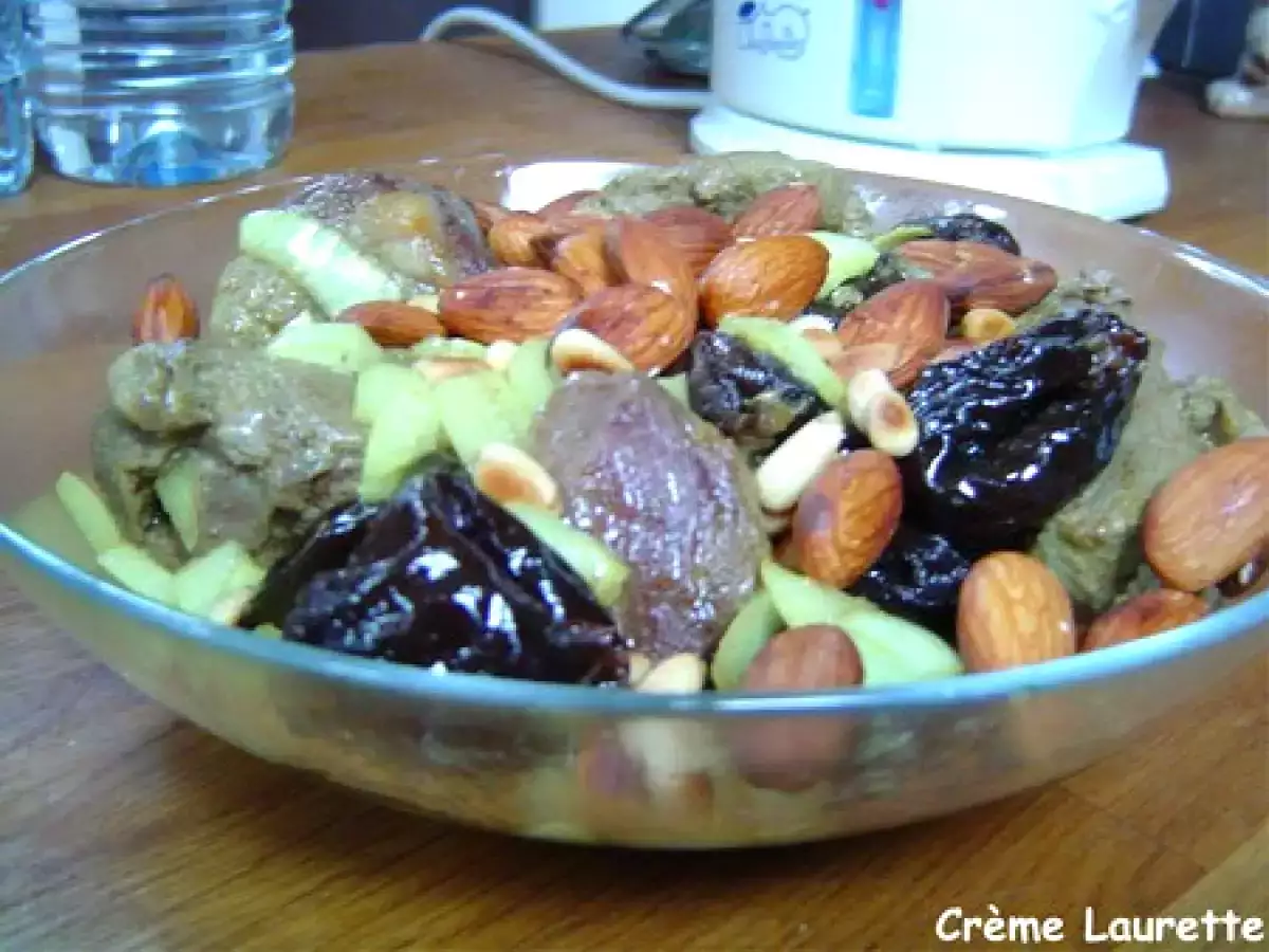 Tajine d'agneau aux pruneaux et aux amandes - photo 2