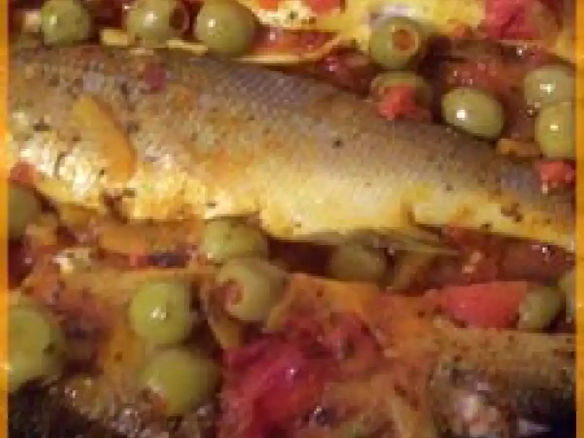 Tajine de bar aux oignons et aux tomates
