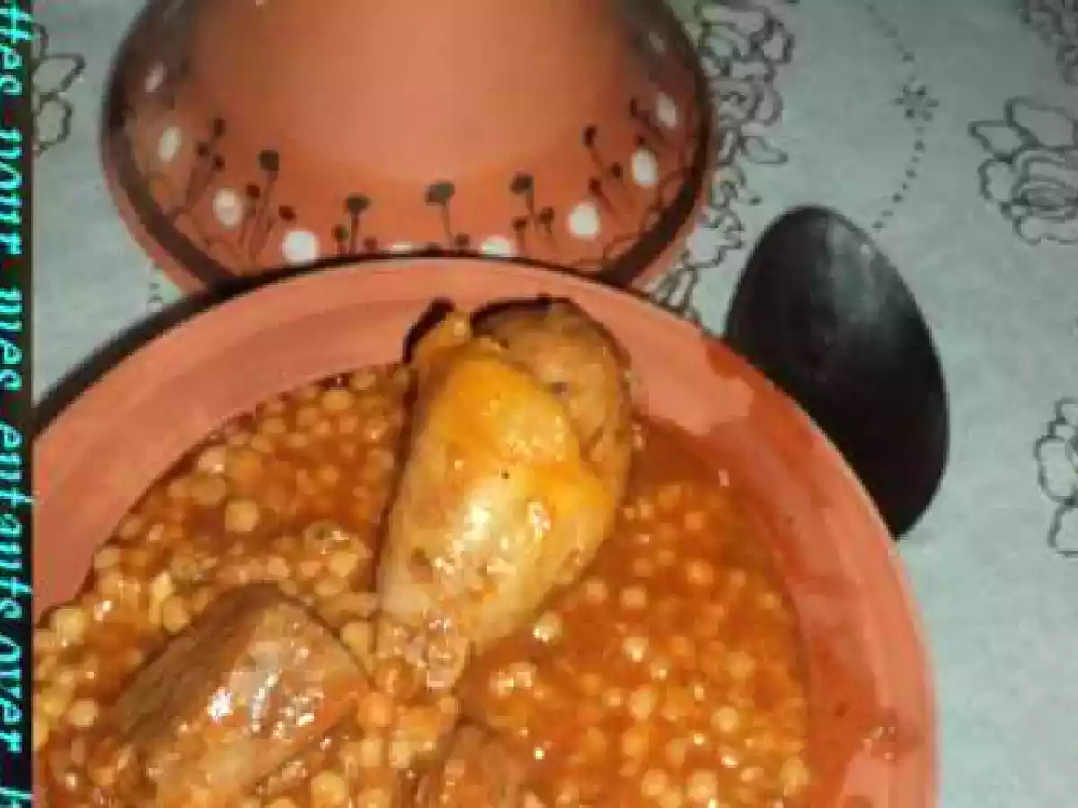 Tajine de barkoukech à la viande d'agneau et poulet