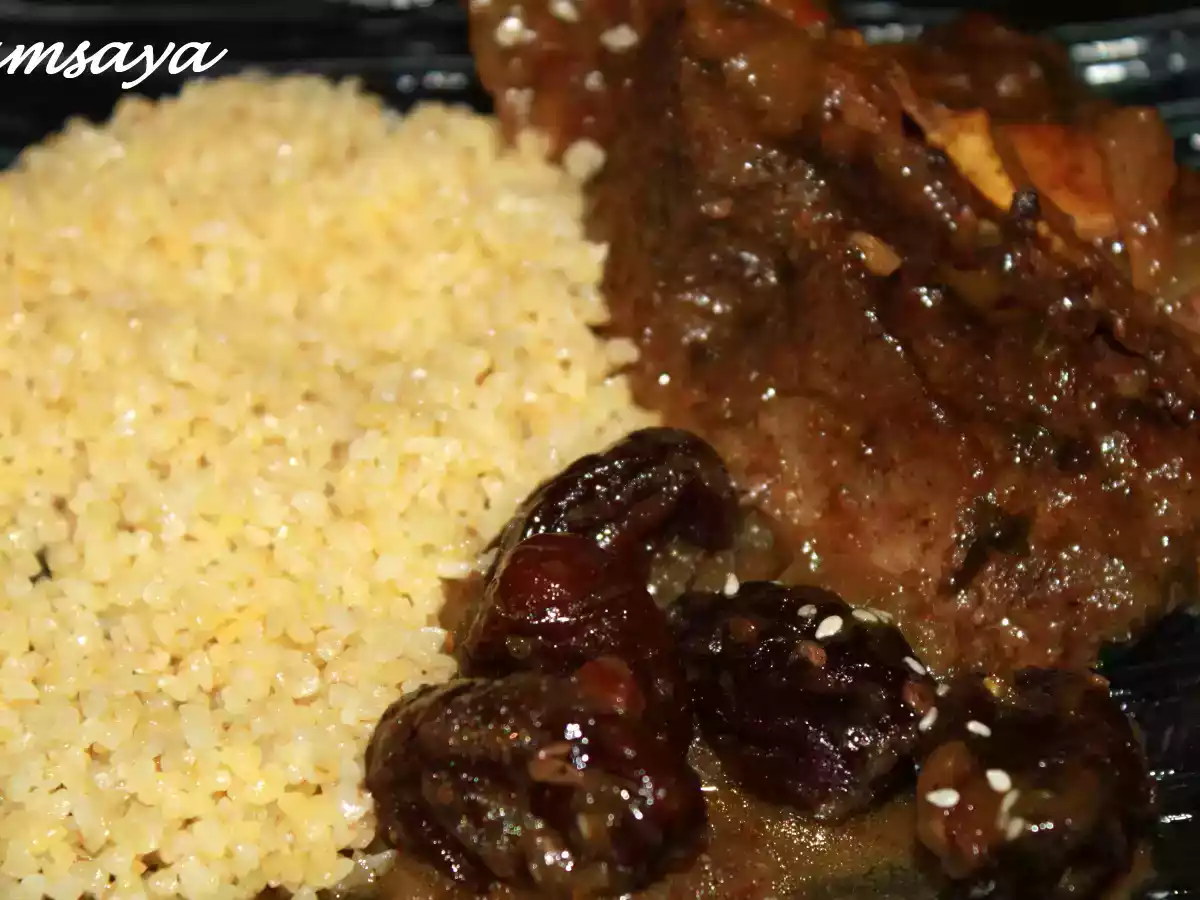 Tajine de boeuf aux pruneaux et graines de sésame - photo 2