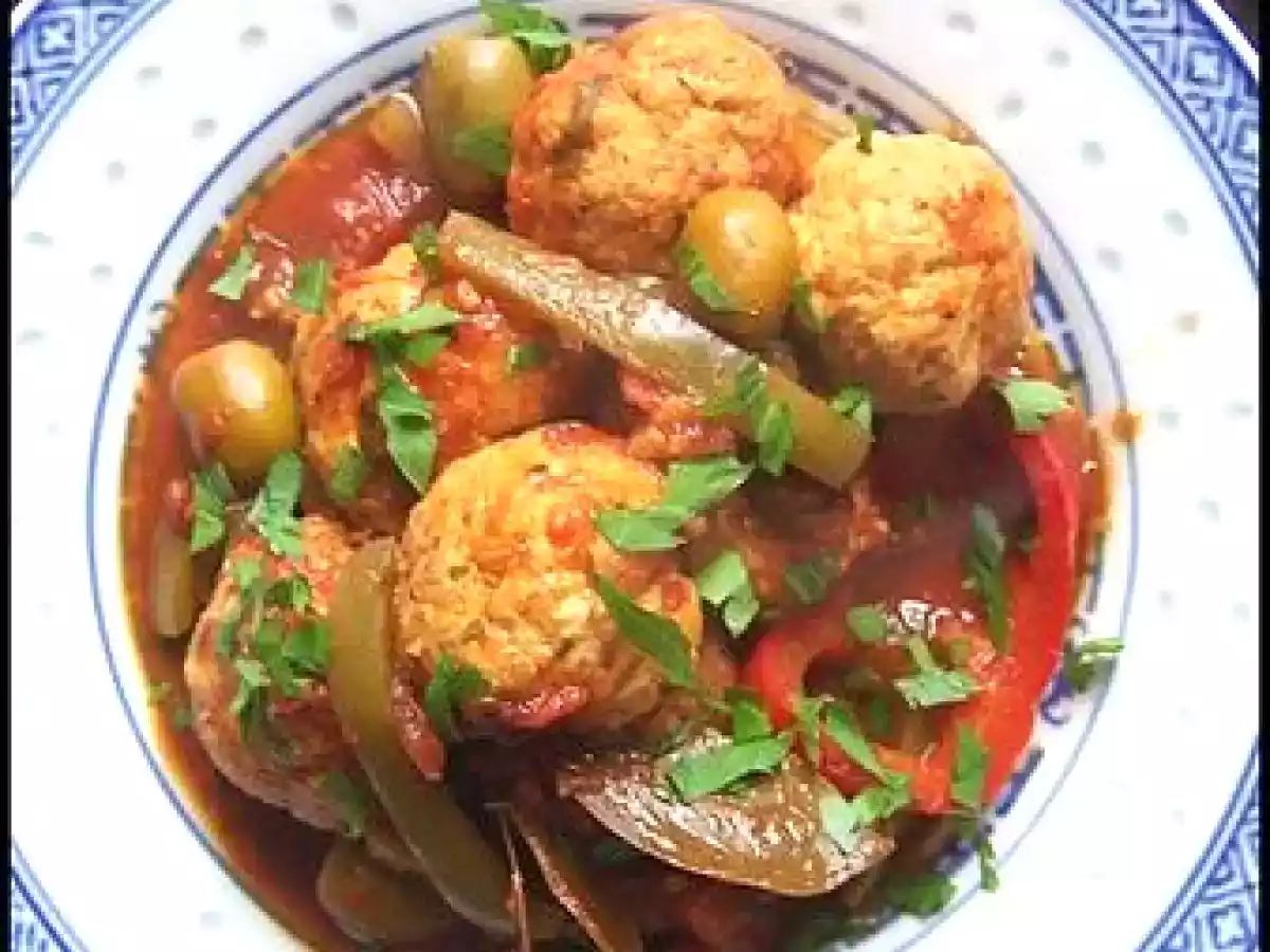 Tajine de boulettes de poisson ( Maroc )