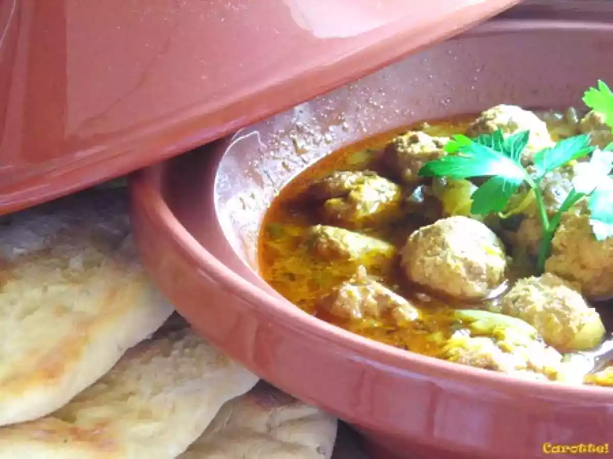 Tajine de boulettes de viande aux herbes et au citron confit