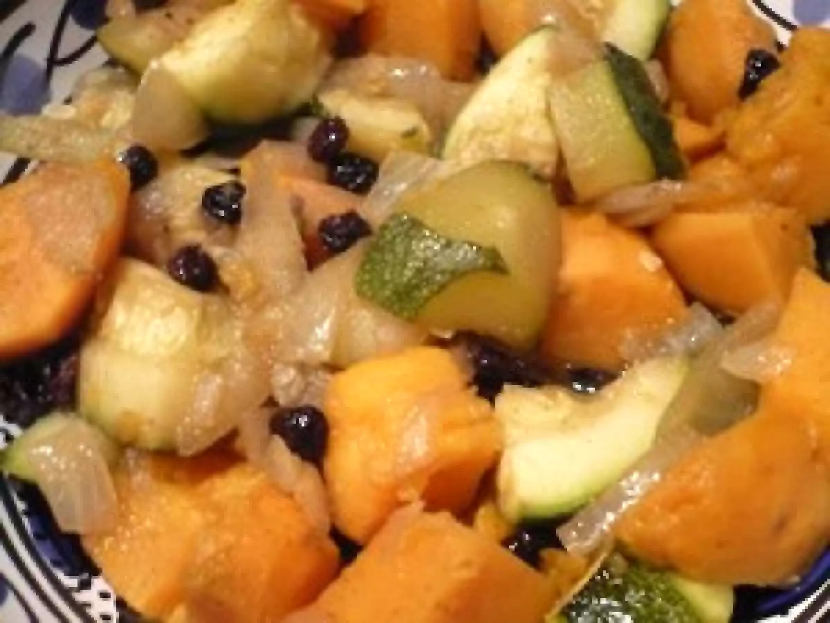 Tajine de courgettes aux patates douces - photo 2