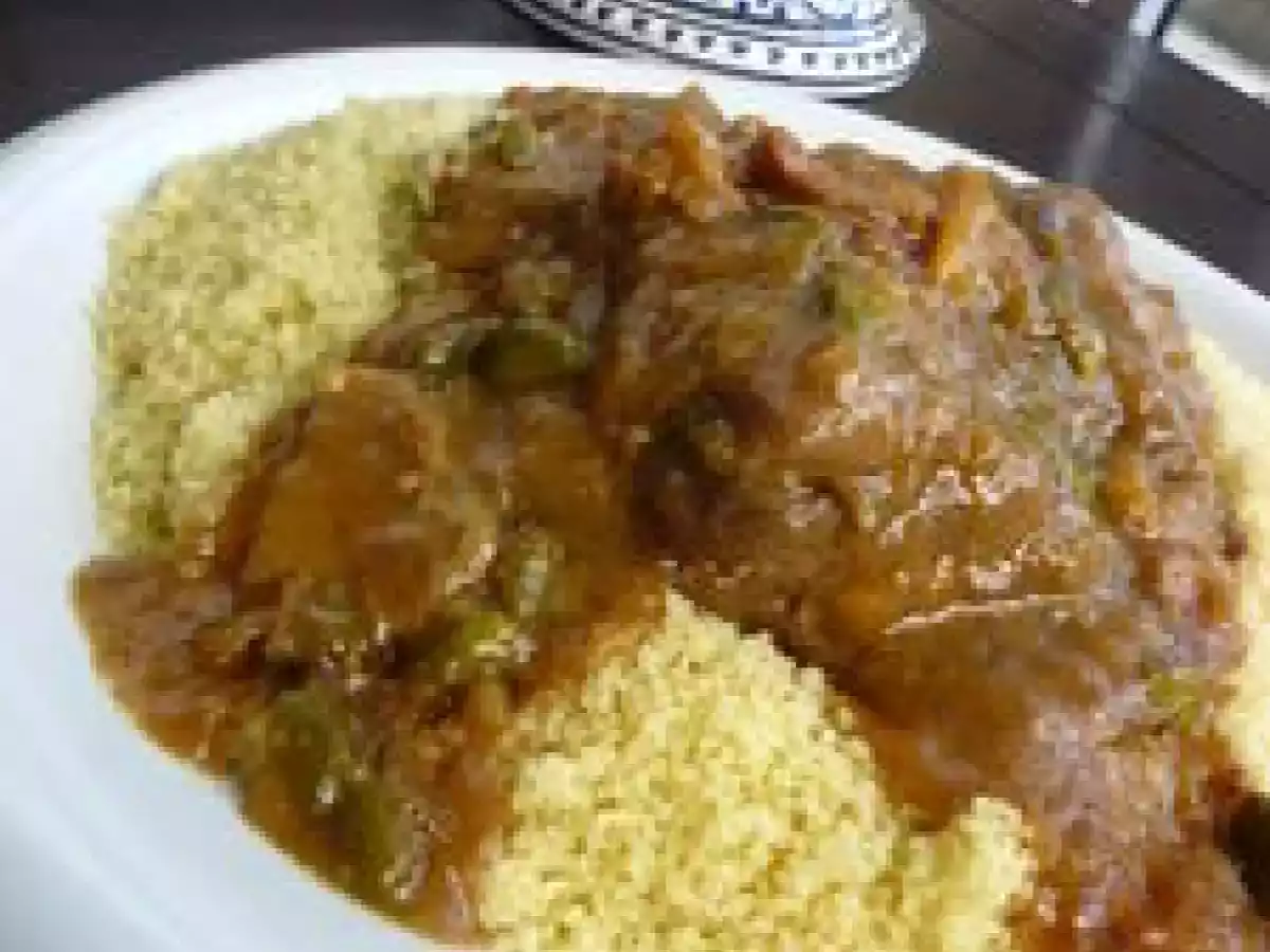 Tajine de Dinde aux Pêches et Pistaches