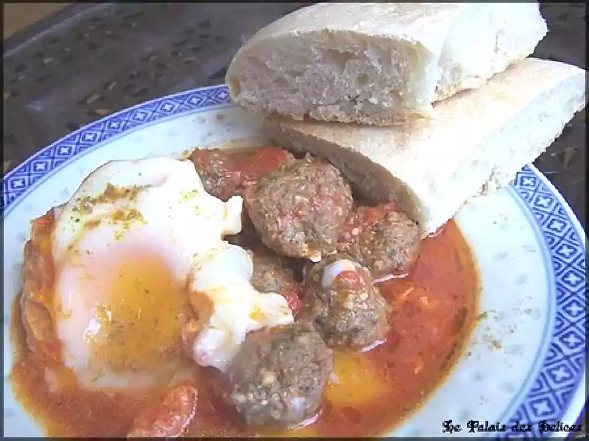 Tajine de kefta aux oeufs ( Maroc )