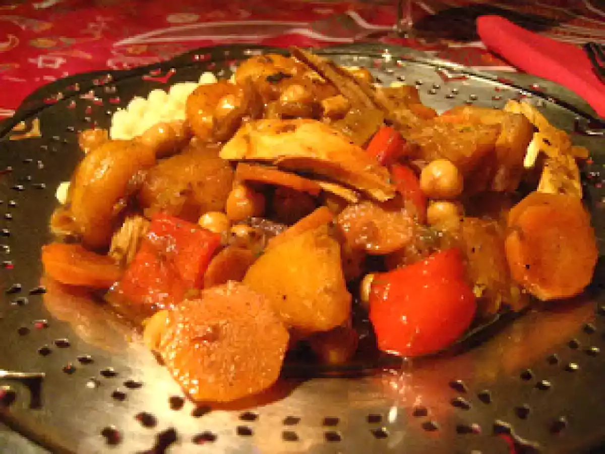 Tajine de légumes et de pois chiches au ras el hanout maison sur couscous de Jérusalem - photo 2